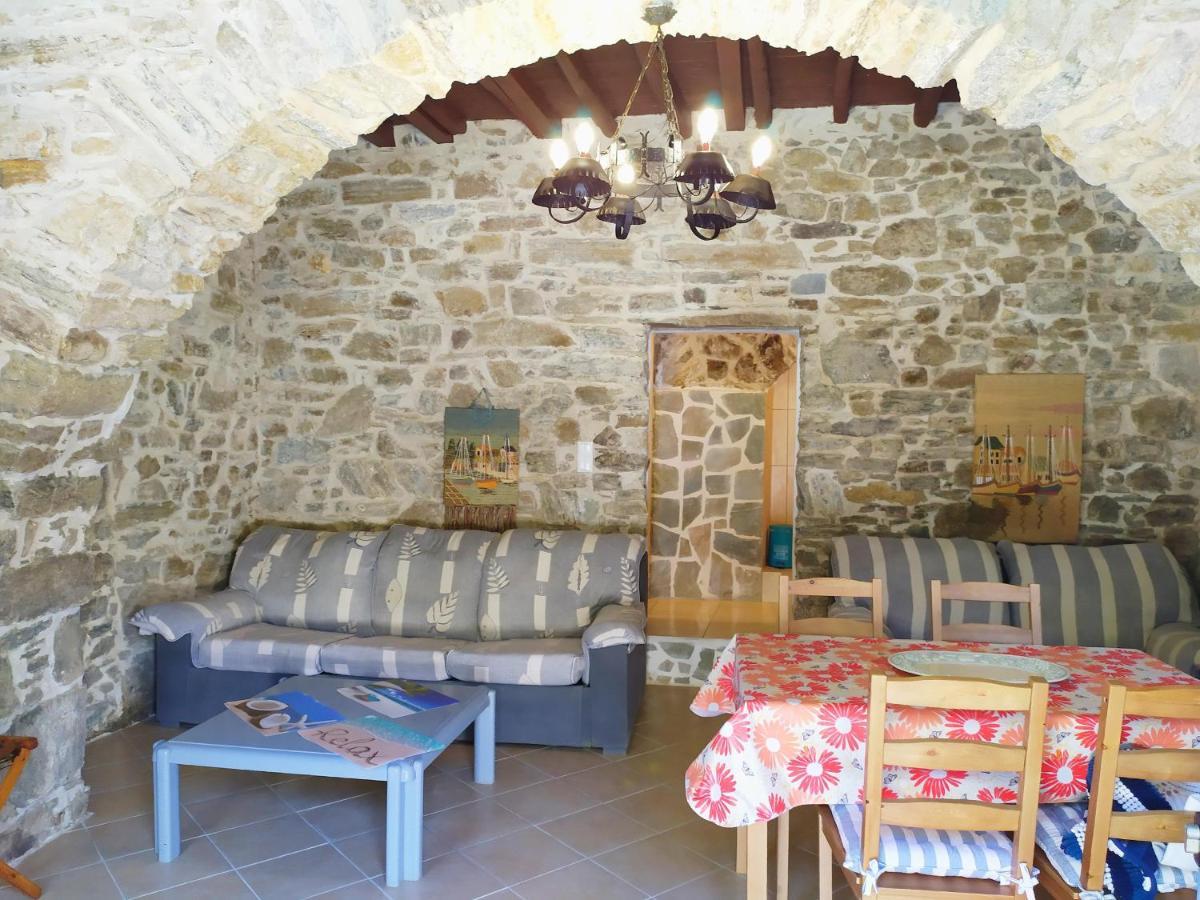 Traditional Family House, Ground Floor With Yard Koronos Esterno foto