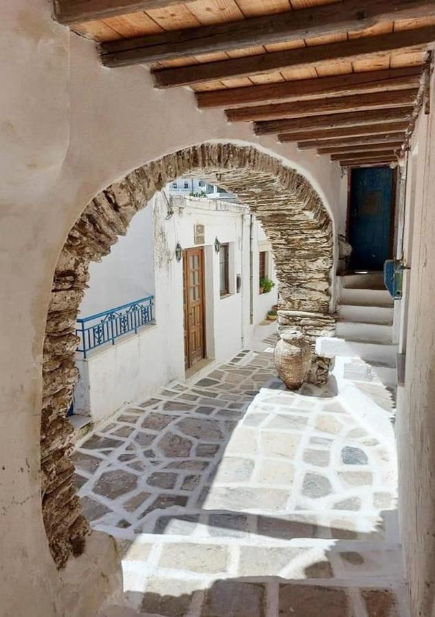 Traditional Family House, Ground Floor With Yard Koronos Esterno foto