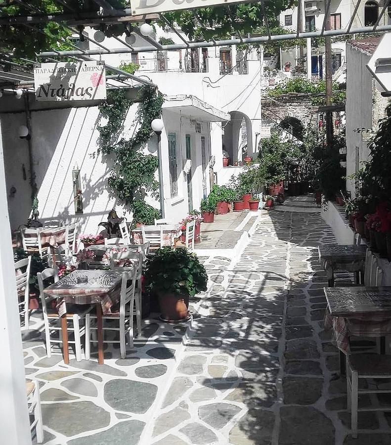 Traditional Family House, Ground Floor With Yard Koronos Esterno foto