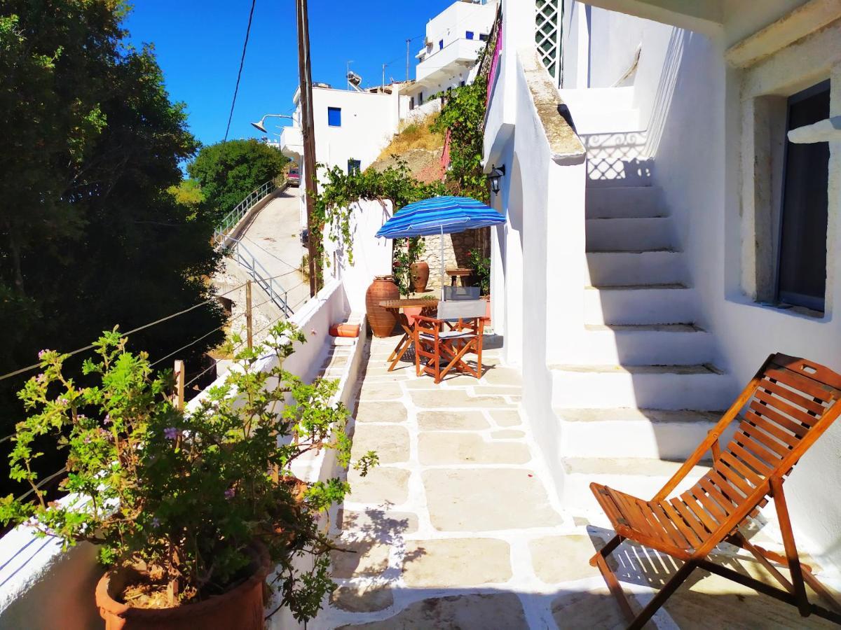 Traditional Family House, Ground Floor With Yard Koronos Esterno foto