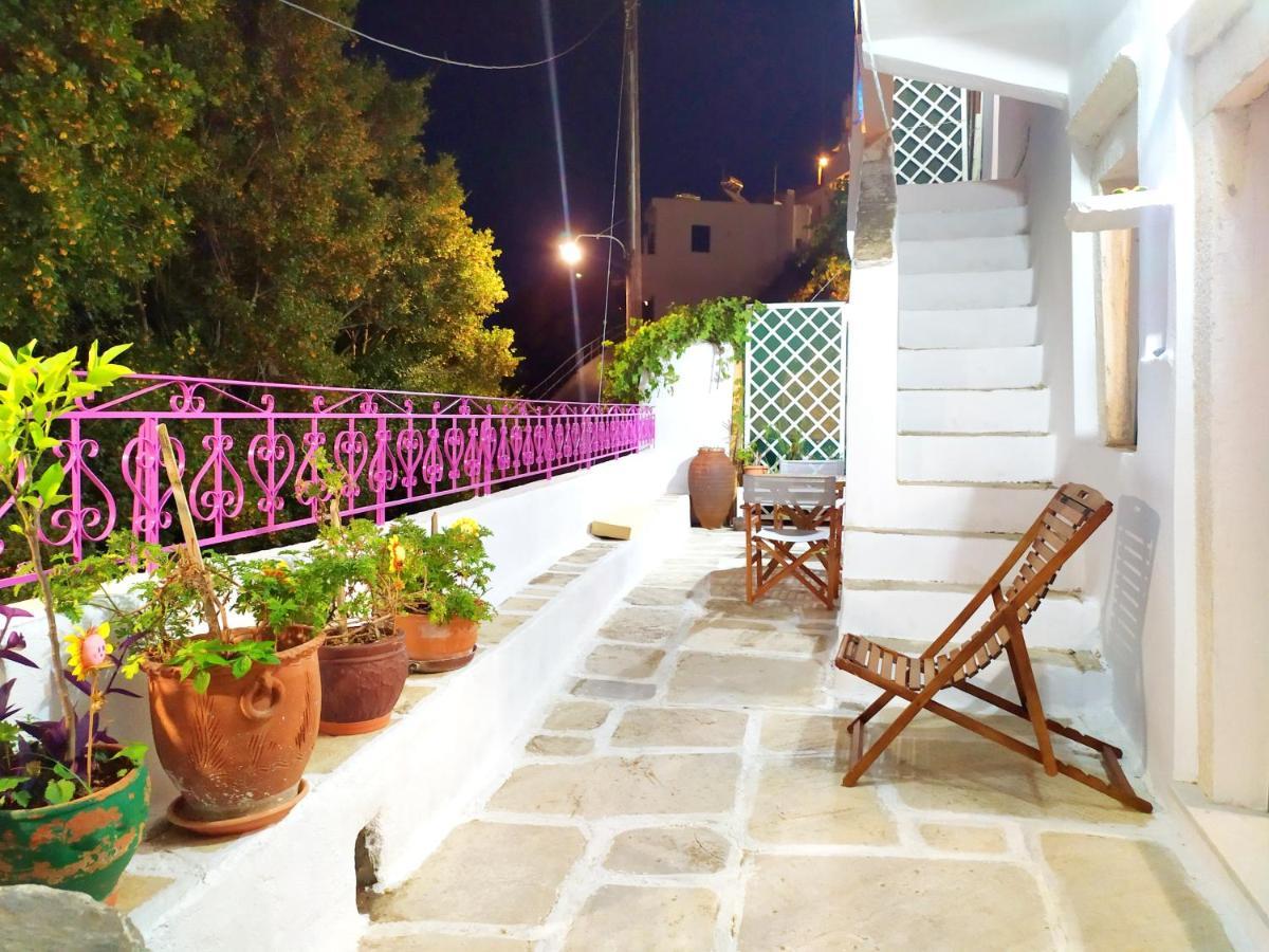 Traditional Family House, Ground Floor With Yard Koronos Esterno foto